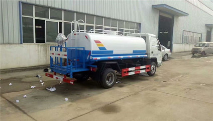 5方洒水车与消防车采购指南 如何寻找高性价比货源